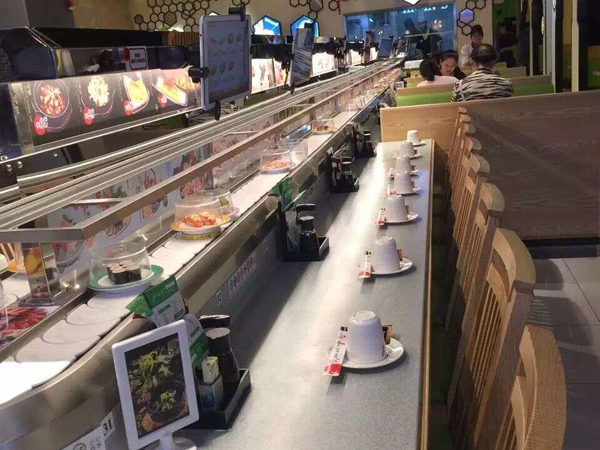 Conveyor sushi equipment